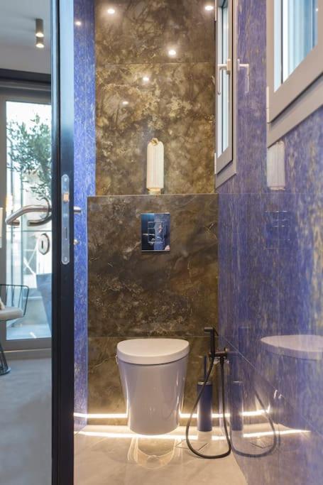 Luxury Acropolis View Apartment-Living Stone Black Pearl Афіни Екстер'єр фото