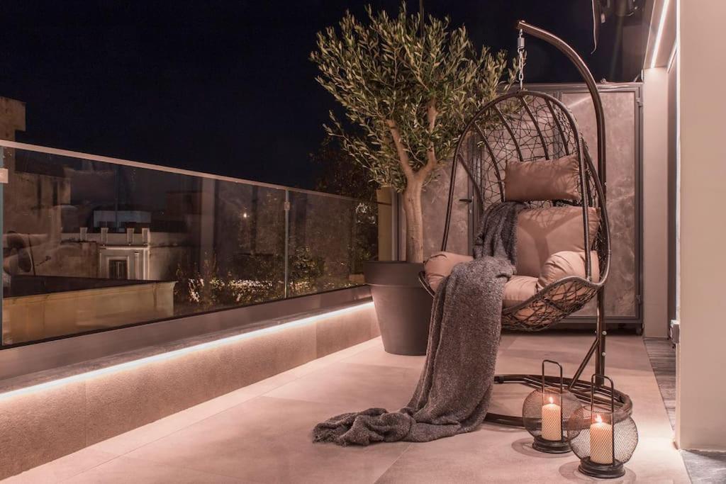 Luxury Acropolis View Apartment-Living Stone Black Pearl Афіни Екстер'єр фото
