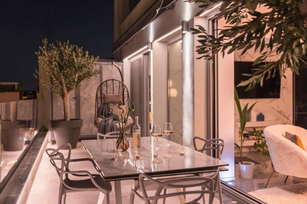 Luxury Acropolis View Apartment-Living Stone Black Pearl Афіни Екстер'єр фото